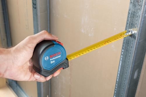Bosch Professional Tape Measure (5m) | Aluminum housing, magnetic hook, one-hand operation