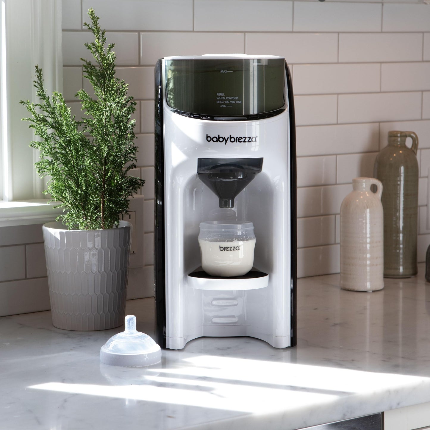 Baby Brezza 'Formula Pro Advanced' Automatic Bottle Maker: Doses and mixes at the touch of a button